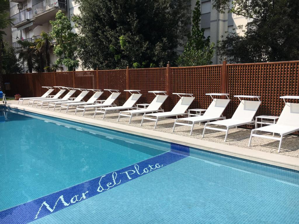 Hotel Mar Del Plata Grado Bagian luar foto