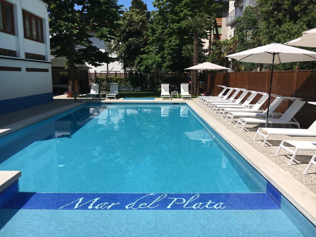 Hotel Mar Del Plata Grado Bagian luar foto